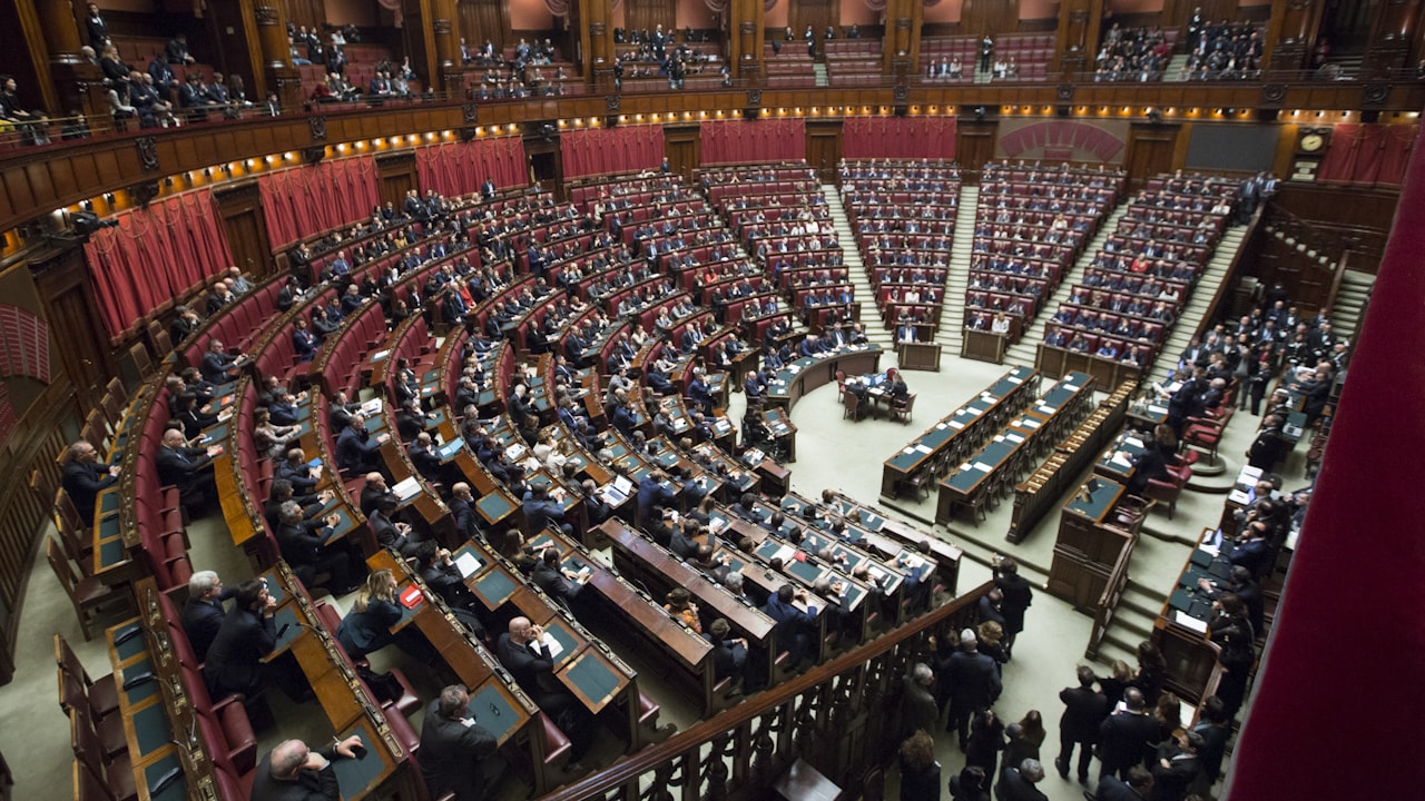 自治体・議会のライブ配信2026|行政の透明性を高めるインターネット中継の始め方
